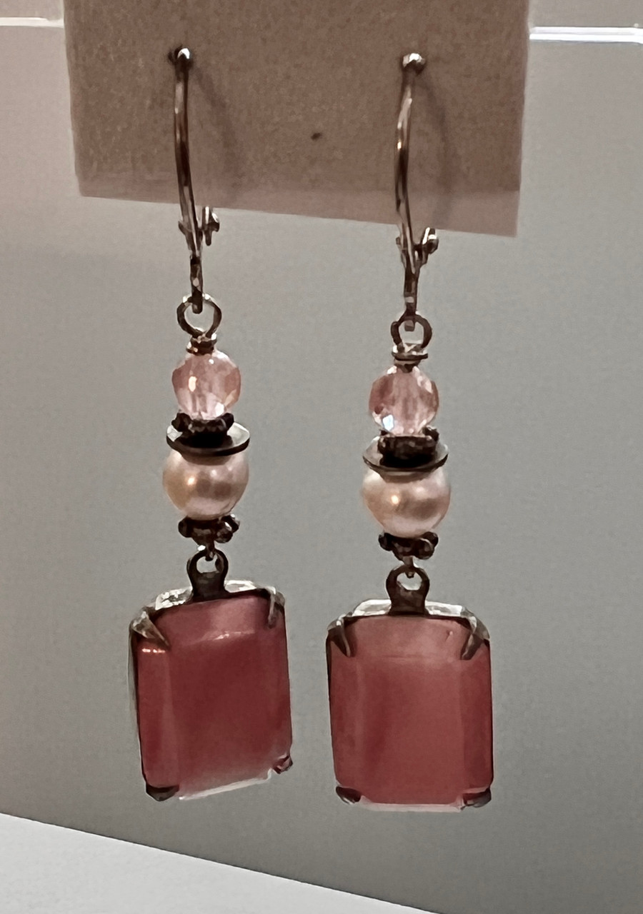 https://backdoorgallery.org/product_images/uploaded_images/leverback-earring-1.jpg